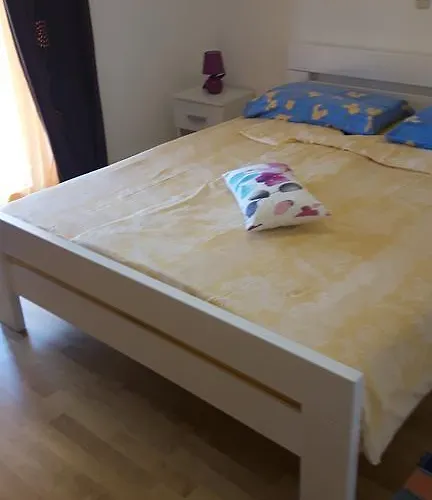 Διαμέρισμα Ivan *